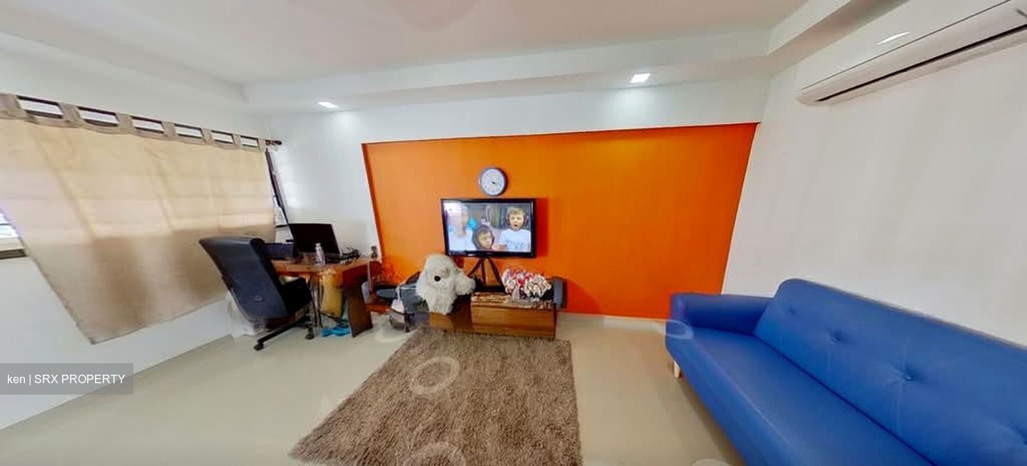 Blk 110 Tampines Street 11 (Tampines), HDB Executive #574906021
